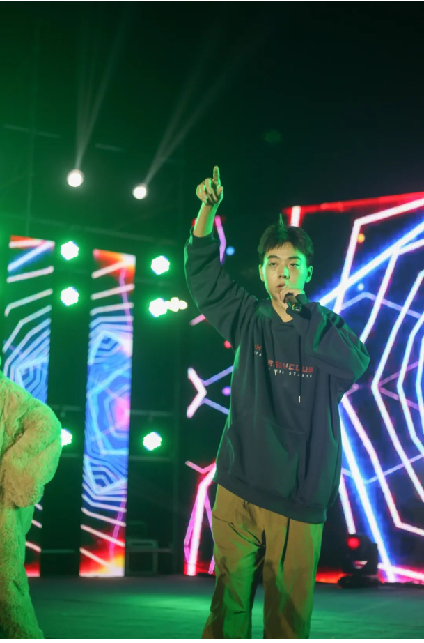 1696299358150077.png image.png