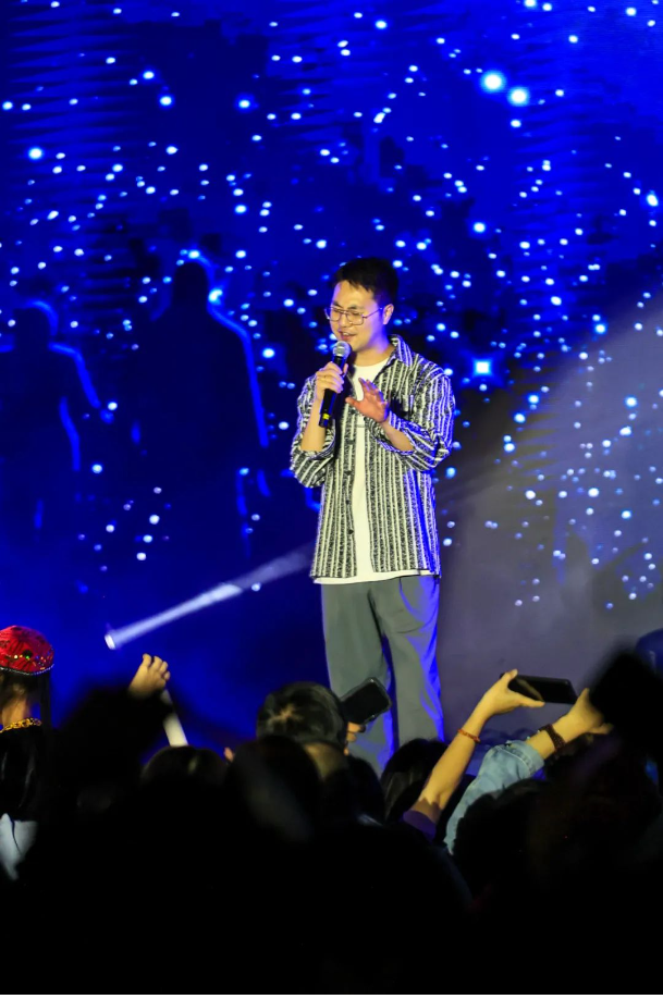 1696299548704966.png image.png